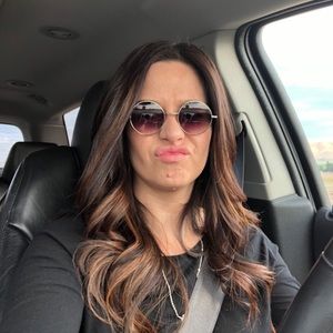 Meet your Posher, Sarah